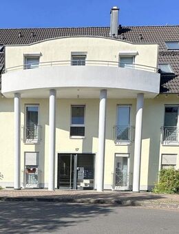 Ein Zuhause zum Verlieben: Maisonette auf zwei Ebenen mit zwei Balkonen, hellen Räumen und Tiefgarage! - Troisdorf