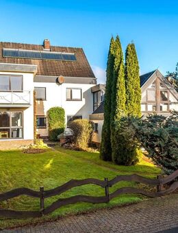 Großzügiges Wohnhaus mit Teilunterkellerung und Nebenräumen - Bad Zwischenahn