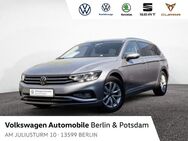 VW Passat Variant, 1.5 TSI Business OPF (EURO 6d), Jahr 2022 - Berlin