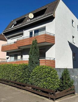 Renoviert und modernisiert mit Balkon, Küche & Stellplatz im Ohlenhof - Bremen
