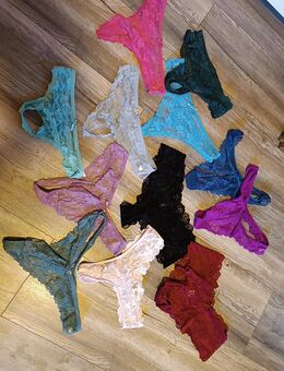 Hübsche Tangas , verschiedene Farben Gr. 38/40 - Deggendorf