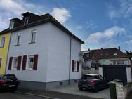 Ein Zuhause mit Charme und Komfort - Gepflegtes Einfamilienhaus als DHH - Ilvesheim