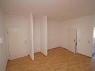 Geräumige 2-Zi-Wohnung mit viel Platz für individuelle Gestaltung! - direkt am Lene-Voigt Park - Leipzig