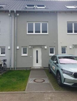 Familienfreundliches 5-Zimmer-Reihenhaus in Zossen, Neubau mit Terrasse & Stellplätzen - Zossen