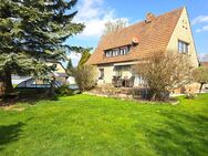 Teilunterkellertes Einfamilienhaus mit separaten Nebengebäude (Büro) und Pool in ruhiger Lage - Bernau (Berlin)