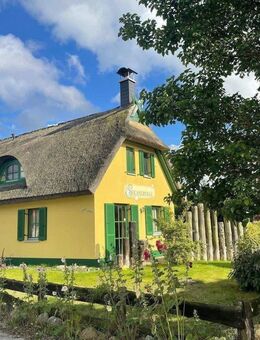 Reethaus in TOP Lage bis 6 Personen mit Kamin Waschmaschine ca 150 m zur Ostsee komplett eingerichtet - Glowe