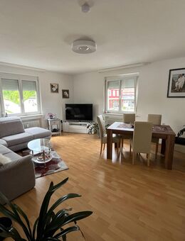 Gut geschnittene 4-Zimmerwohnung mit Balkon, Wohnküche und Grundstücksnutzung an der Donau - Sigmaringen