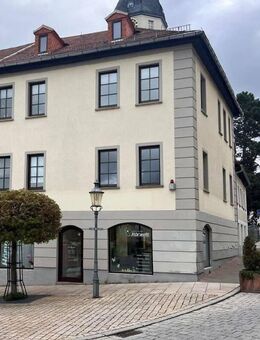 Provisionsfrei: Wohn-und Geschäftshaus im Schmöllner Stadtzentrum - Schmölln