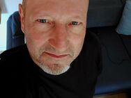 Er 51 sucht Asiatin für Beziehung - Stuttgart