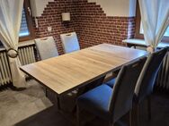 Esszimmertisch mit 4 Polsterstühlen - Heigenbrücken