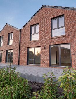 Neubau Doppelhaushälfte in zentraler aber naturnaher Lage! - Stade (Hansestadt)