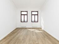 Kürzlich renovierte 2-Zimmer-Altbauwohnung mit neuem Balkon - Leipzig