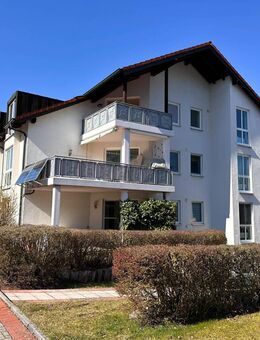 Neuer PREIS!! Lichtdurchflutete Dachgeschosswohnung mit Balkon und Garage! - Coburg