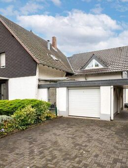 Bergisch Gladbach-Bensberg: Zweifamilienhaus und Einfamilienhaus auf einem Grundstück! - Bergisch Gladbach