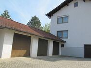 Zweifamilienhaus mit großen 4 1/2-Zimmer-Wohnungen in zentrumsnaher Lage von Mainburg - Mainburg