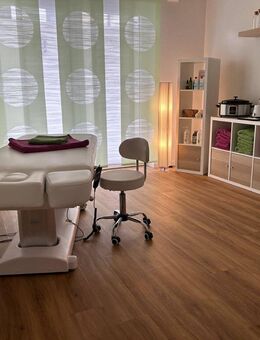 Kleine aber feine Kapitalanlage mit verschiedensten Nutzungsmöglichkeiten! - Langenfeld (Rheinland)