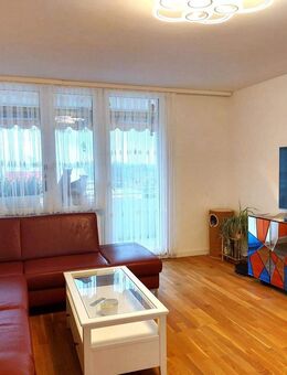 Neuwertige 3,5 Zimmerwohnung mit fantastischen Ausblick in Ottobrunn - Ottobrunn