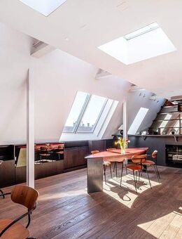 Hochwertiges Dachgeschoss mit Spa-Bereich im Prenzlauer Berg - Berlin