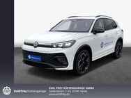 VW Tiguan, 2.0 l TDI R-Line rieb, Jahr 2024 - Heide
