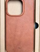 iPhone 15 Pro Wiiuka Skiin Leder Cognac Hüller Cover in 46147