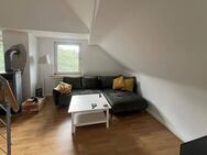 Gemütlich unterm Dach! Schnuckelige 2½-R.-Whg. mit Kaminofen (ohne Balkon) in Rüttenscheid - Essen