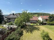 ~Solide Doppelhaushälfte mit Weitblick und hübschen Garten~ - Donzdorf