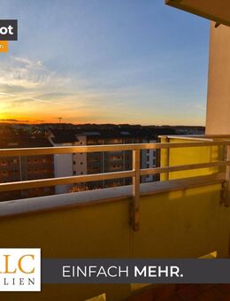 Sonnenuntergang inklusive - 3-Zimmerwohnung mit Panorama-Balkon - Germering
