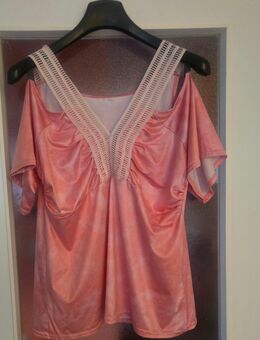 Damenshirts 40/42/44 10 Teile - Kassel Nord-Holland
