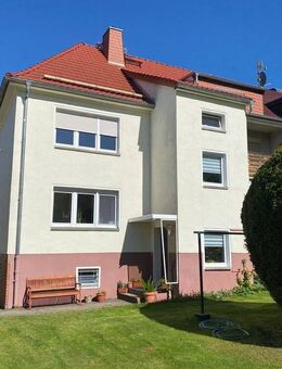Exponierte Wohnlage von Freiberg – Doppelhaushälfte mit 3 freien Wohnungen (Mehrgenerationenhaus) - Freiberg