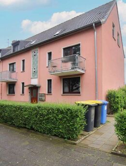 Gepflegte Dachgeschosswohnung in ruhiger Lage von Rummeln Kaldenhausen mit Garage - Duisburg
