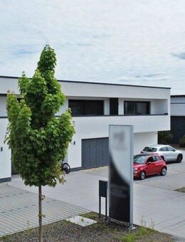 Luxuriöses Geschäftshaus mit zwei Wohnungen und hochwertiger Halle in TOP Lage von Plattling zu verkaufen - Plattling