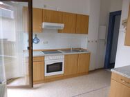 Große 2-Raum-Wohnung mit Balkon und Einbauküche - Greiz