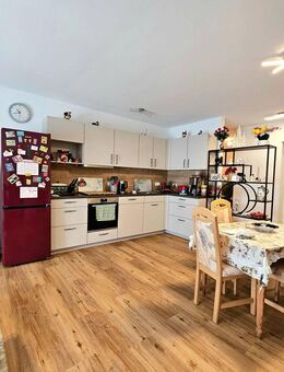 Schicke 3,5-Zimmerwohnung mit Terrasse, Garten und Tiefgaragenstellplatz - Cham
