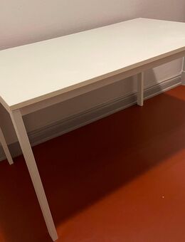 Tisch / Küchentisch / weiß / Ikea VIHALS - Hamburg Altona
