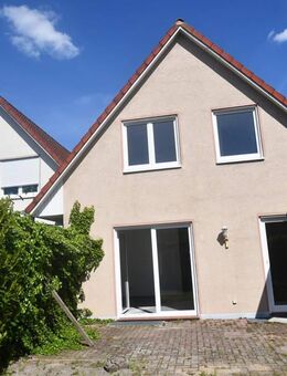 Gemütliches Reihenhaus in Varrel mit Terrasse und Keller - Varrel