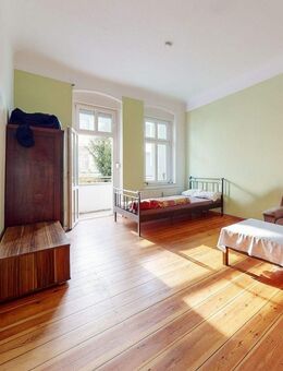 Bezugsfreie Altbauwohnung mit eigenem Garten - Berlin