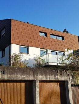 7349 Wernau / Neckar: gepflegtes Einfamilienhaus mit großen Freiflächen, 2 Garagen , zentral, grüne Lage, S-Bahnnähe, FREI von Privat ohne Makler - Wernau (Neckar)