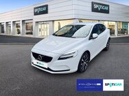 Volvo V40, 2.0 T2 Momentum (EURO 6d-), Jahr 2019 - Hamburg