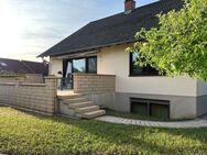 Faszinierendes Anwesen mit Garten, Garage, Stellplätzen und sonniger Terrasse in zentraler Wohnlage - Herxheim (Landau)