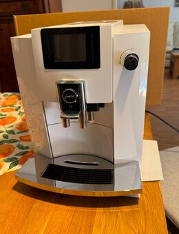 Kaffee-Automat Jura E6 - Kleinmachnow