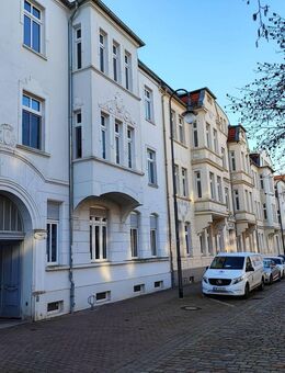 2-Raum-Wohnung mit EBK / Stellplatz - Dessau-Roßlau