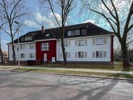 Willkommen zuhause: Helle Dachgeschosswohnung mit Garage in Bitterfeld-Wolfen - Bitterfeld-Wolfen Thalheim
