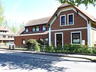 Frisch renoviert - zentrale Lage: Erdgeschosswohnung in Leeste mit Gartenanteil! - Weyhe