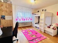 Charmante 3 Zi. Wohnung mit Einbauküche, Balkon, Aufzug inkl. Tiefgarage - Freiburg (Breisgau)