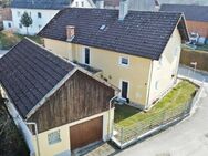 Kernsaniertes Einfamilienhaus mit zwei Wohneinheiten und großer PV-Anlage im Zentrum von Eichendorf zu verkaufen - Eichendorf