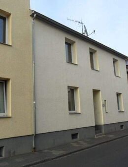 Schicke, gepflegte 1,5 Zimmerwohnung im Zentrum von Bad Honnef mit Pantry Küche an junge Leute bis 30 Jahre, Möbelübernahme erwünscht - Bad Honnef