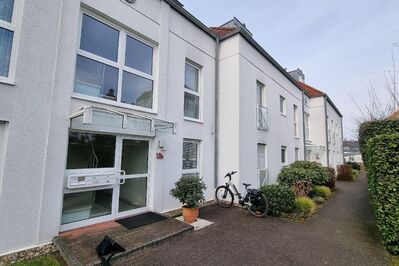 Geräumige, vermietete 3-Zi.-ETW mit TG-Stellplatz in ruhigem Wohnquartier in Langenfeld!