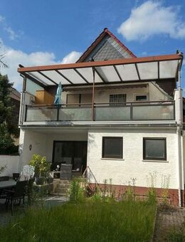 Freistehendes 2-Familienhaus mit Garage - Lampertheim
