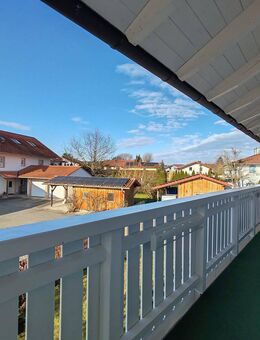 Großzügige, helle Wohnung mit DG-Einliegerwohnung - Tacherting