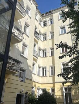 84m2 2-ZW im Herzen von Prenzlauer Berg, Aufzug, Balkon und Lifestyle - Berlin